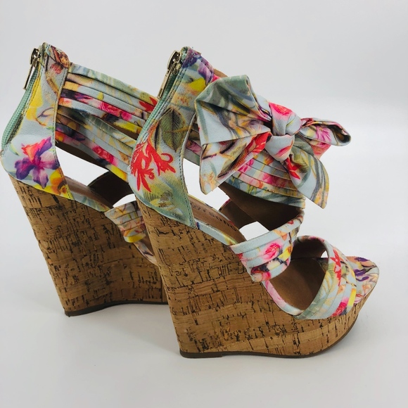 Floral Summer Bow Platform Wedges - Picture 3 of 8